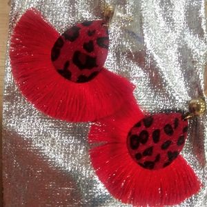 Leopard fringe earrings 🔥🔥